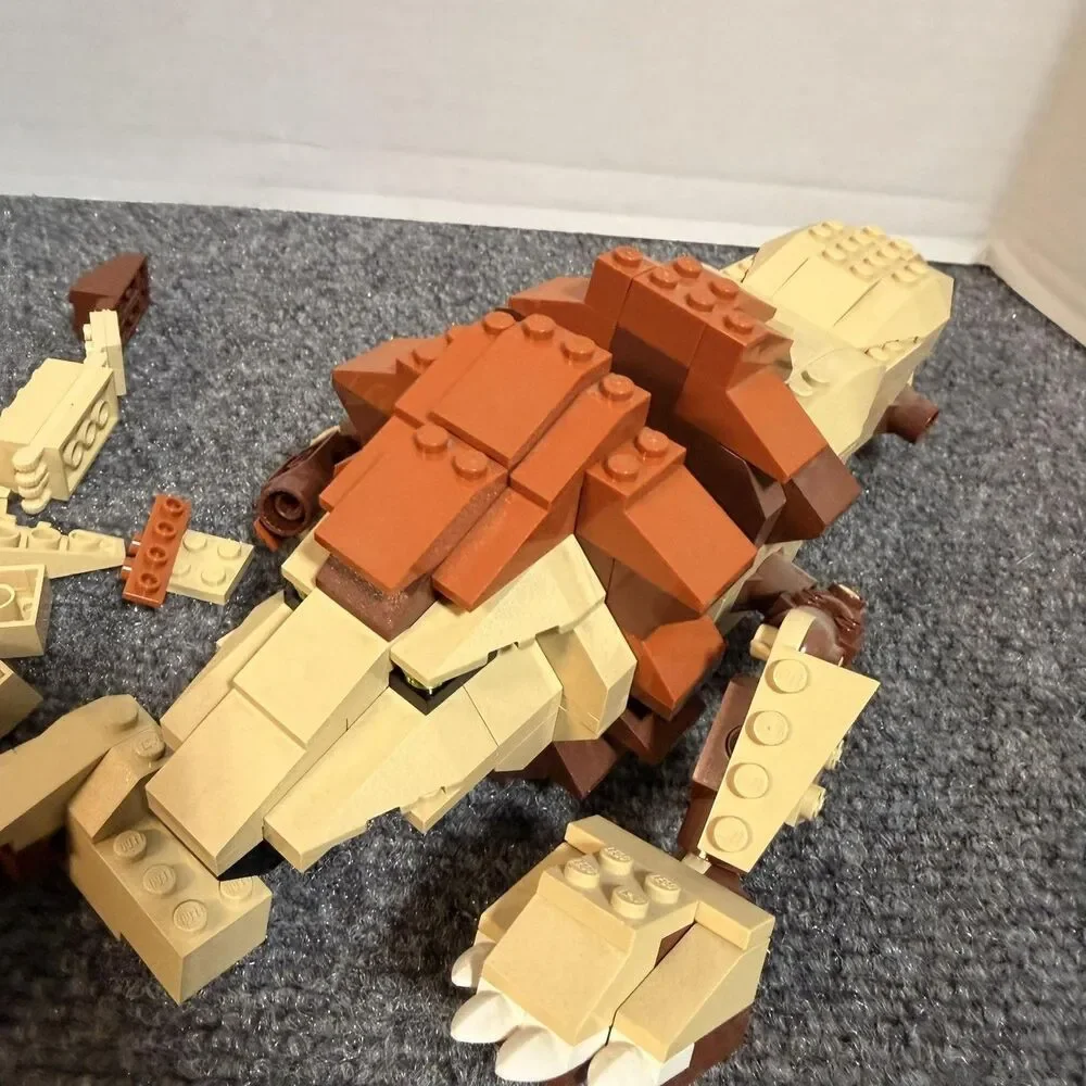 LEGO Designer Wild Junters 4884 Incomplete Set Parts